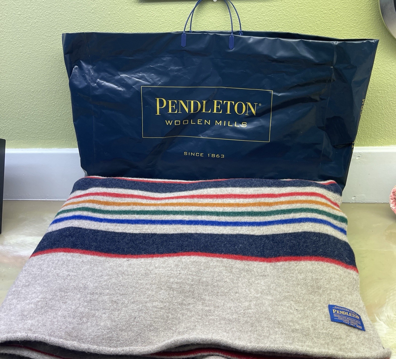 NEW Pendleton Yakima Camp Wool Striped Blanket, Heather Beige 74x92