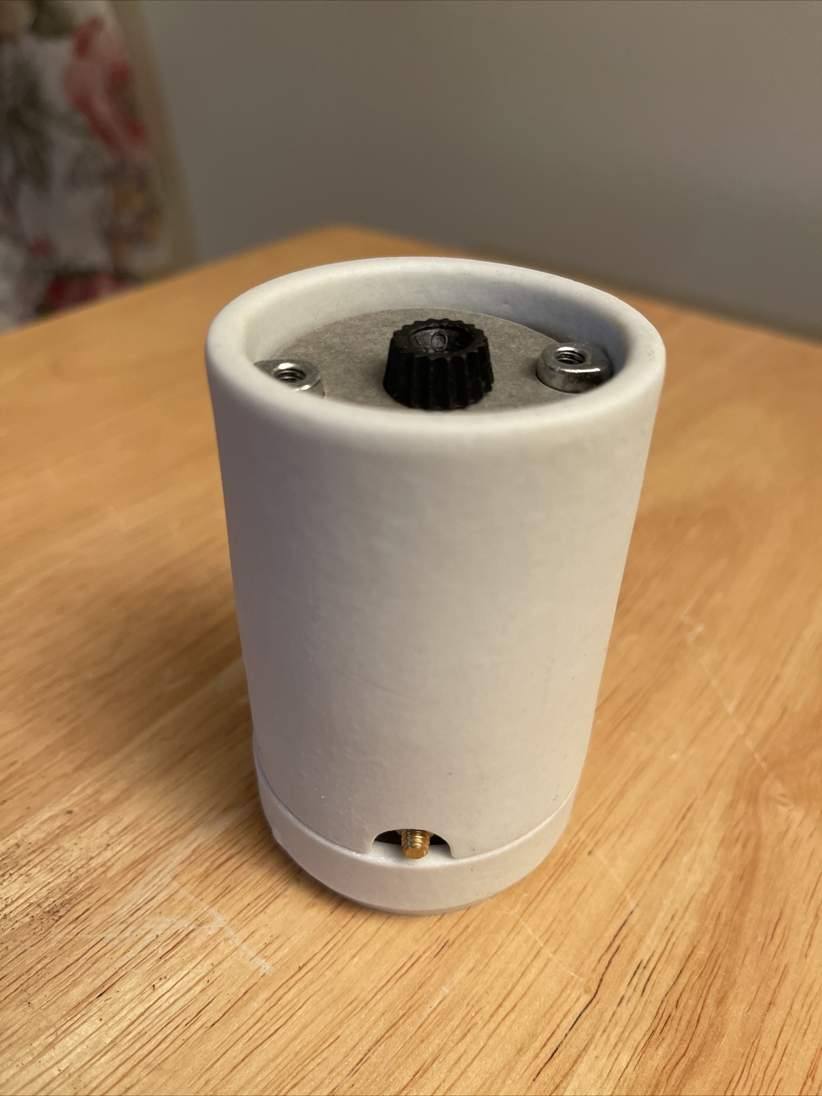 3 Way Turn Knob ~ Mogul E39 Base PORCELAIN Lamp Socket ~ 1/4 IP Base NOS