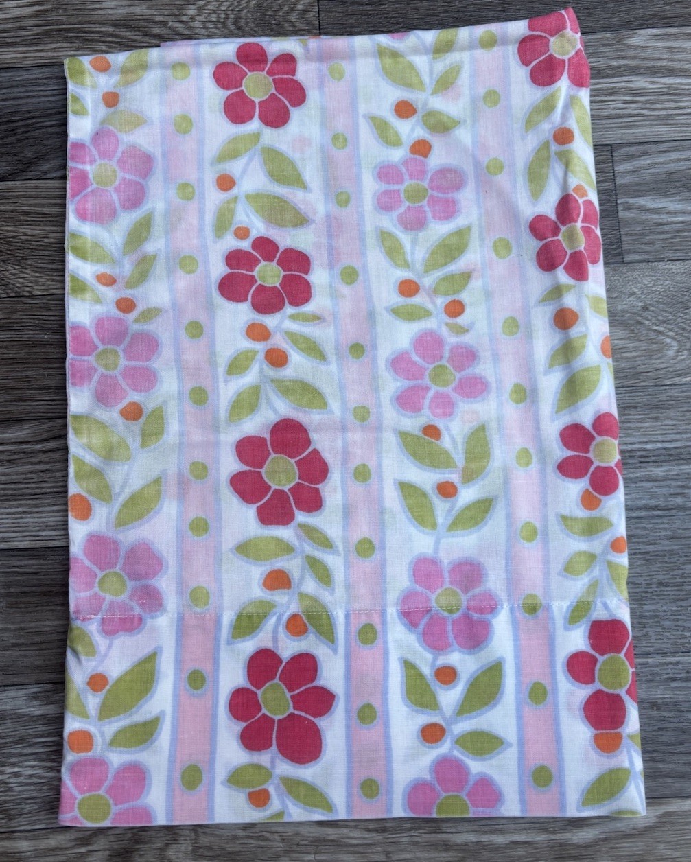 Vtg 70s Cannon Royal Family Standard Pillowcase Primrose Path Retro Groovy