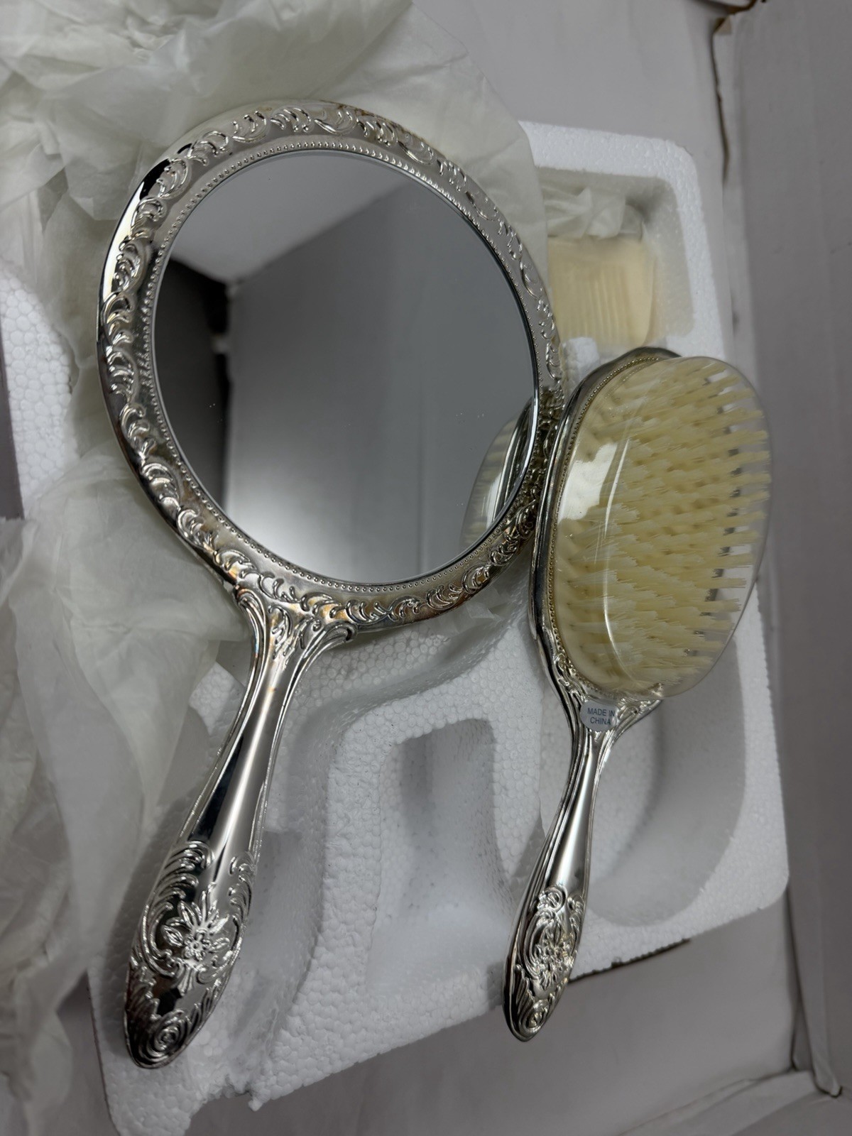 VTG WM Rogers & Son Silver Plated 3 Piece Vanity Dresser Set Mirror Brush Comb