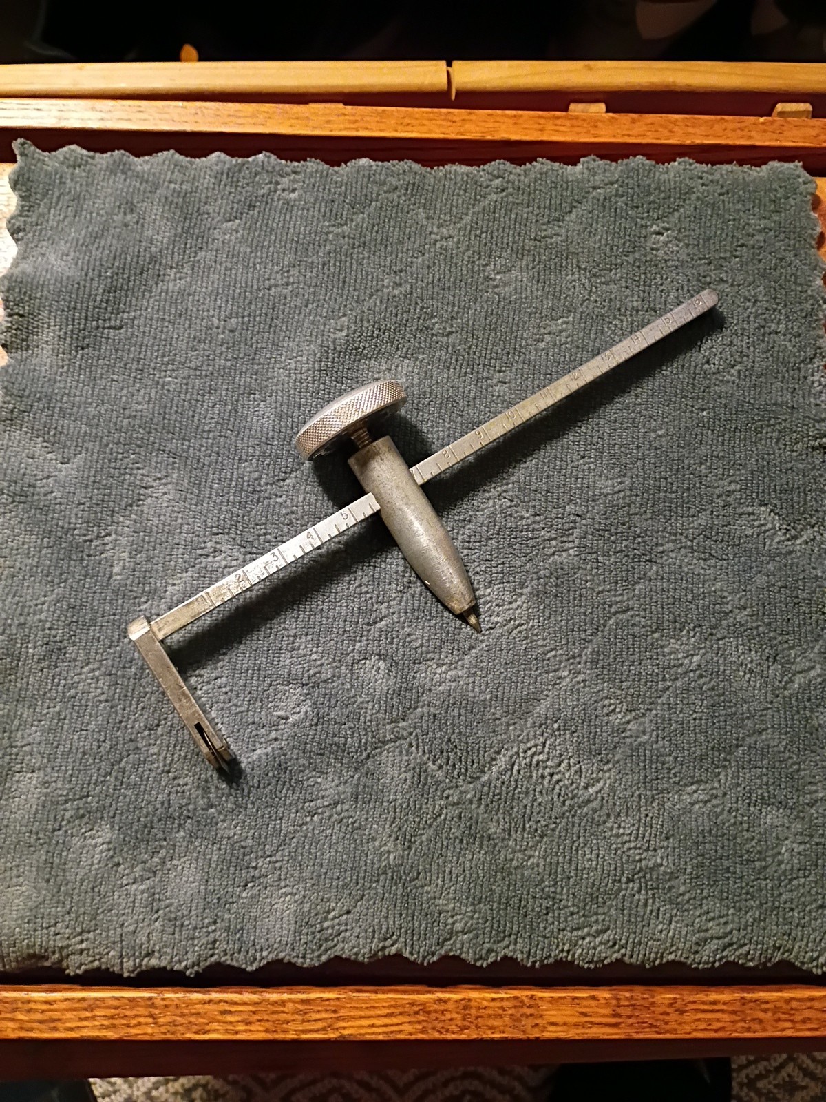 Vintage Wall Board Co. Circle Cutter 16\