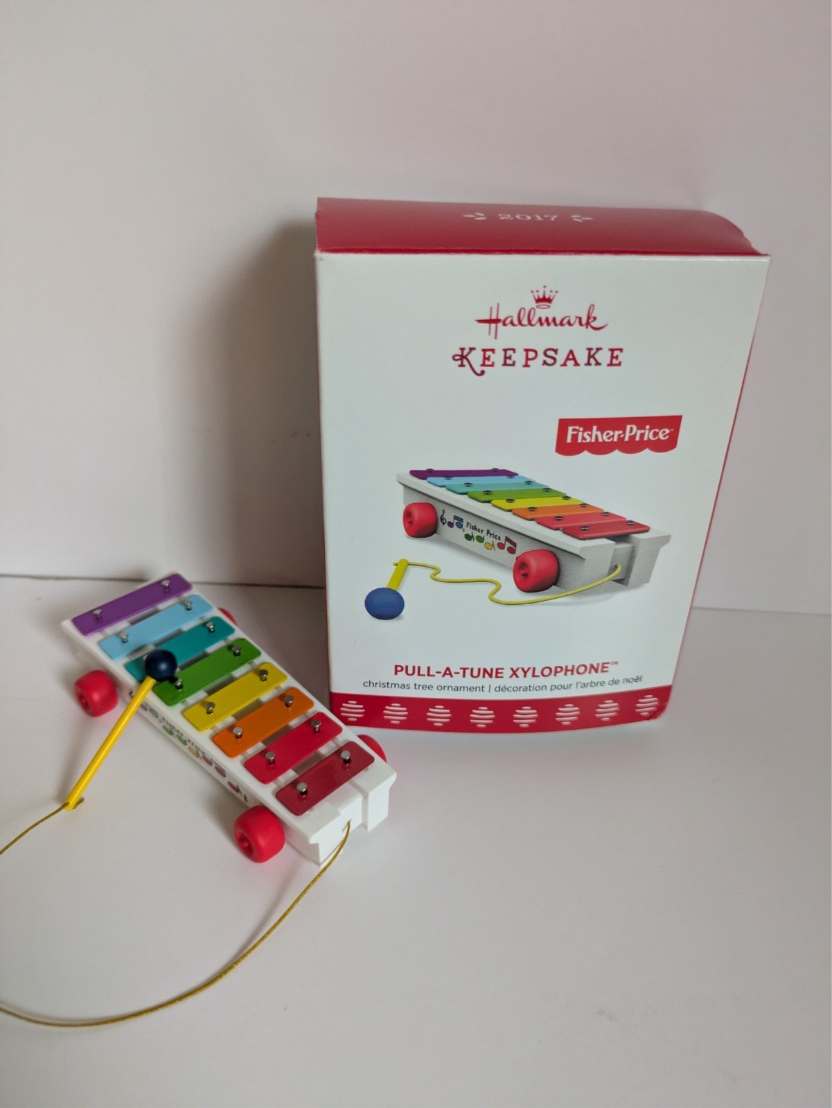 Hallmark 2017 Pull-A-Tune Xylophone ornament