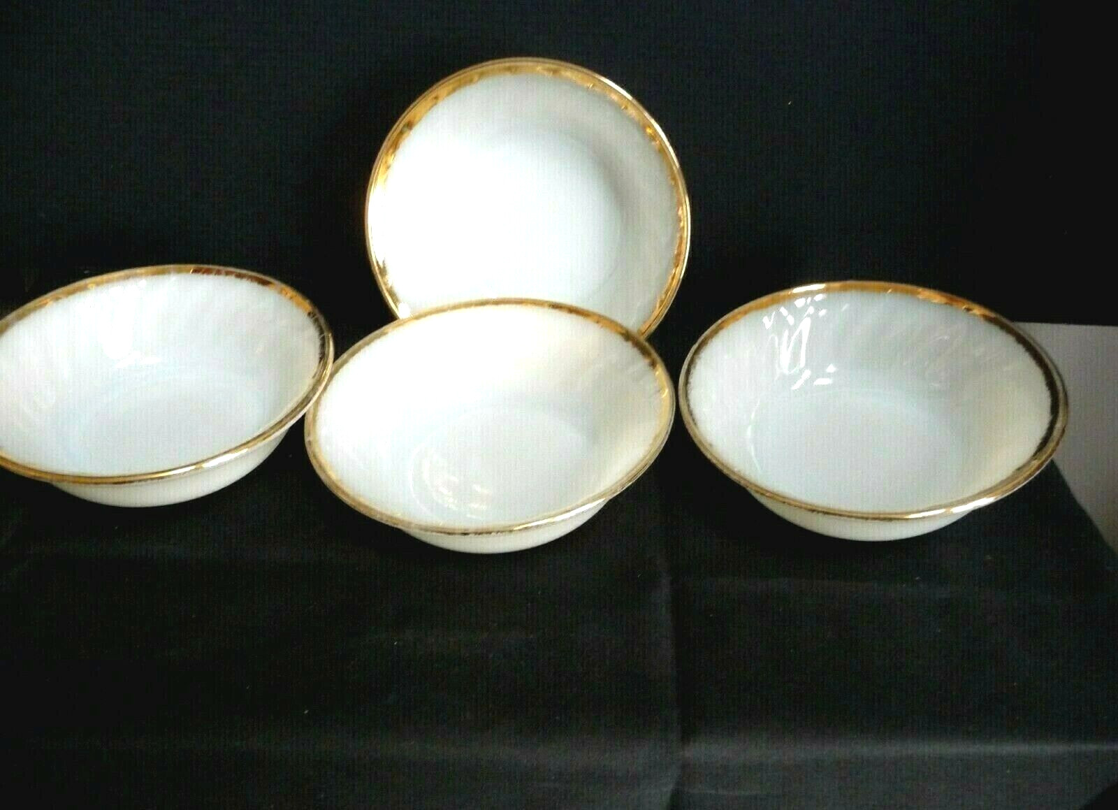 VINTAGE FIRE KING BERRY~ SNACKS~ DESERT BOWLS SET OF 4