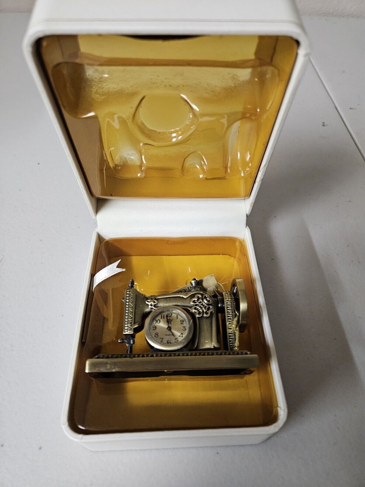 Waterbury Clock Co Timex Miniature Sewing Machine Desk Clock Bronze Color BK Box