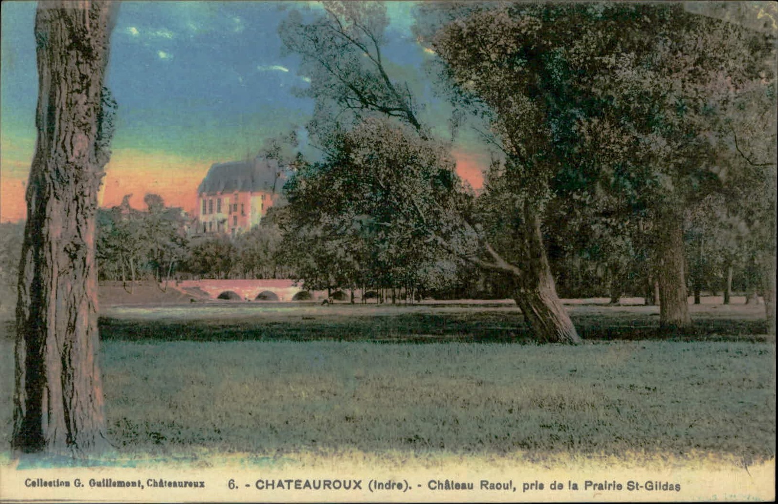 Postcard Vintage postcard: Château Raoul, Châteauroux (Indre)