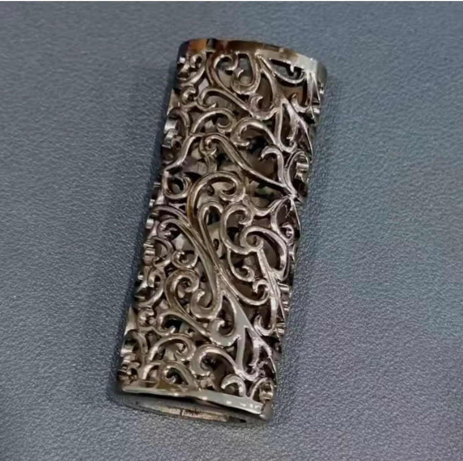 Hollow Design BIC J6 Lighter Sleeve Retro Metal Lighter Case Hollow Design BIC J6 Lighter Sleeve Retro Metal Lighter Case