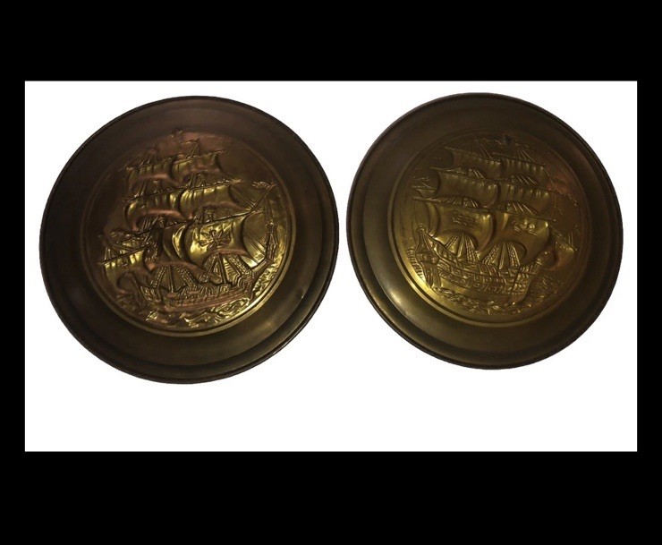 2 nice Vintage 16” Brass Hanging Trays Round 3D Clipper Pirate Ships England 2 nice Vintage 16” Brass Hanging Trays Round 3D Clipper Pirate Ships England