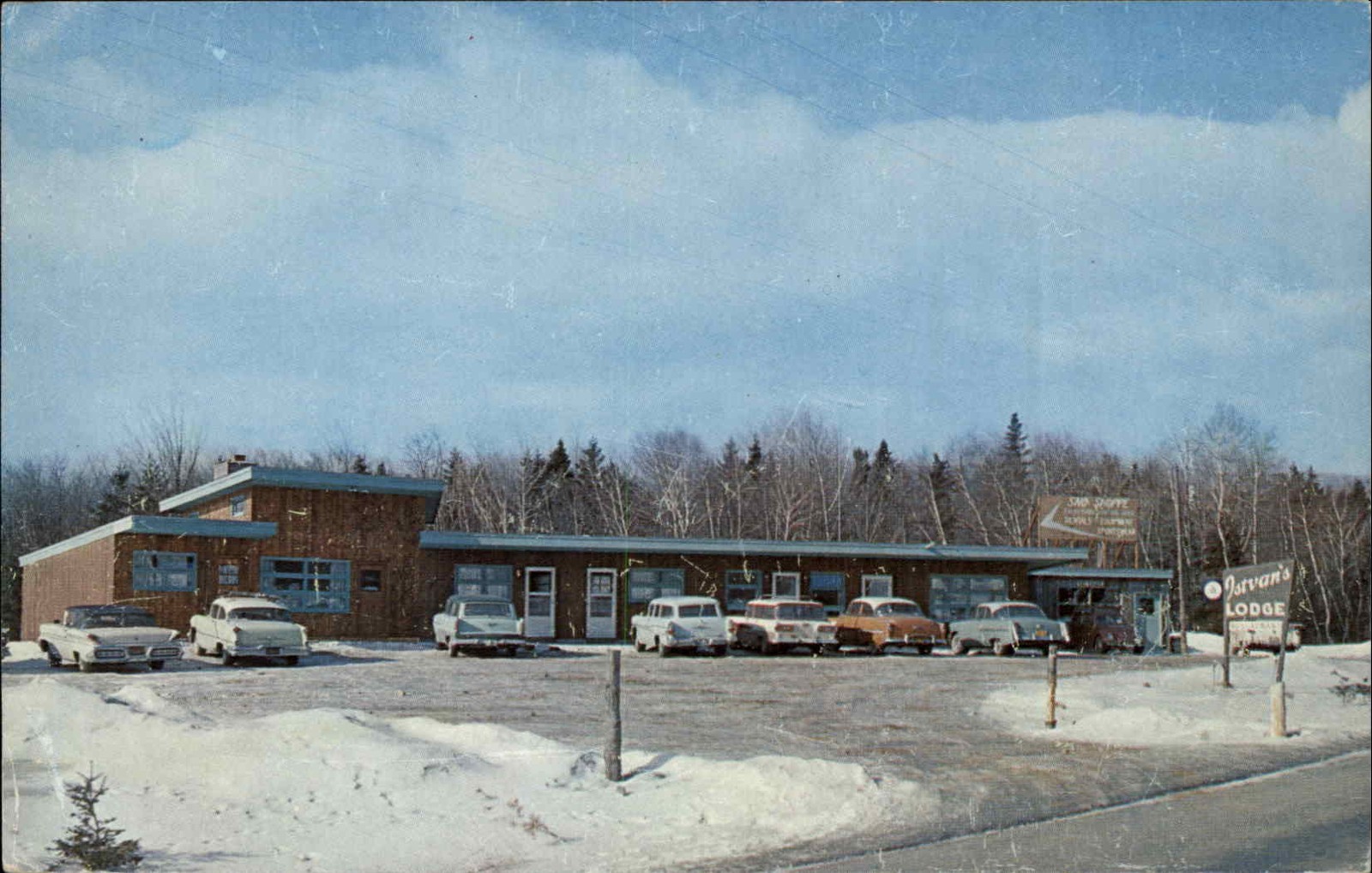 West Dover Vermont Istvan\'s Lodge Restaurant Motel c1950-60s Vintage Postcard West Dover Vermont Istvan\'s Lodge Restaurant Motel c1950-60s Vintage Postcard