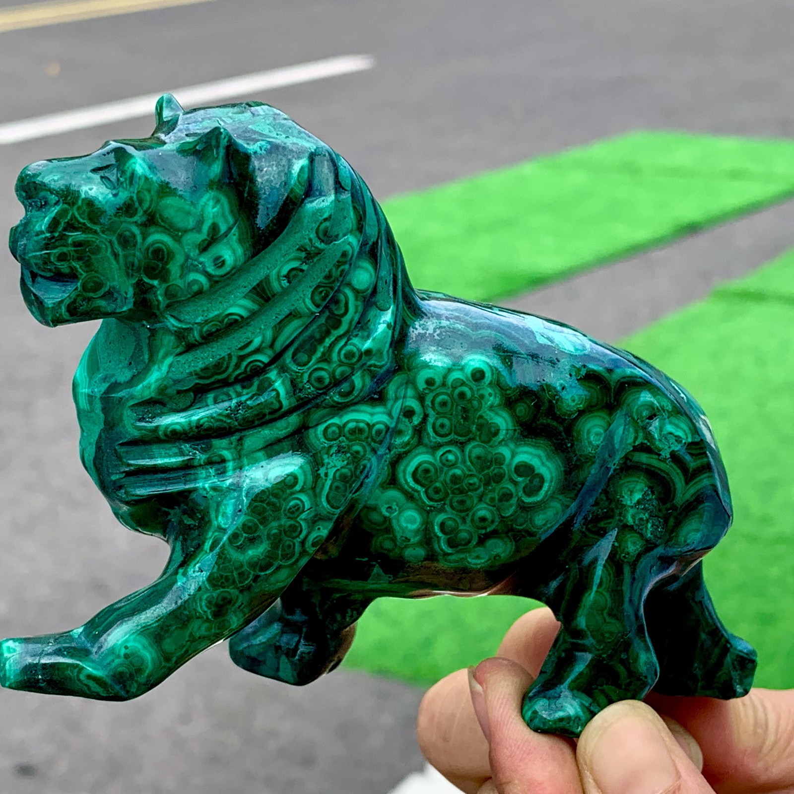502G Natural glossy Malachite Crystal Handcarved lion mineral sample