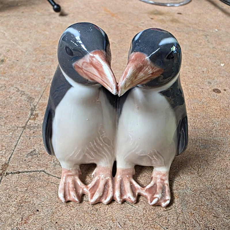 Denmark Marked 1190 Porcelain Penguin Pair Figurines Kissing