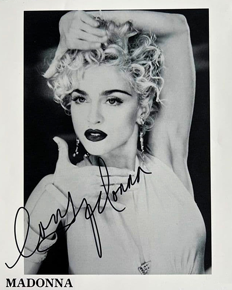 MADONNA SIGNED REPRINT AUTOGRAPH VOGUE PERFORMER 8