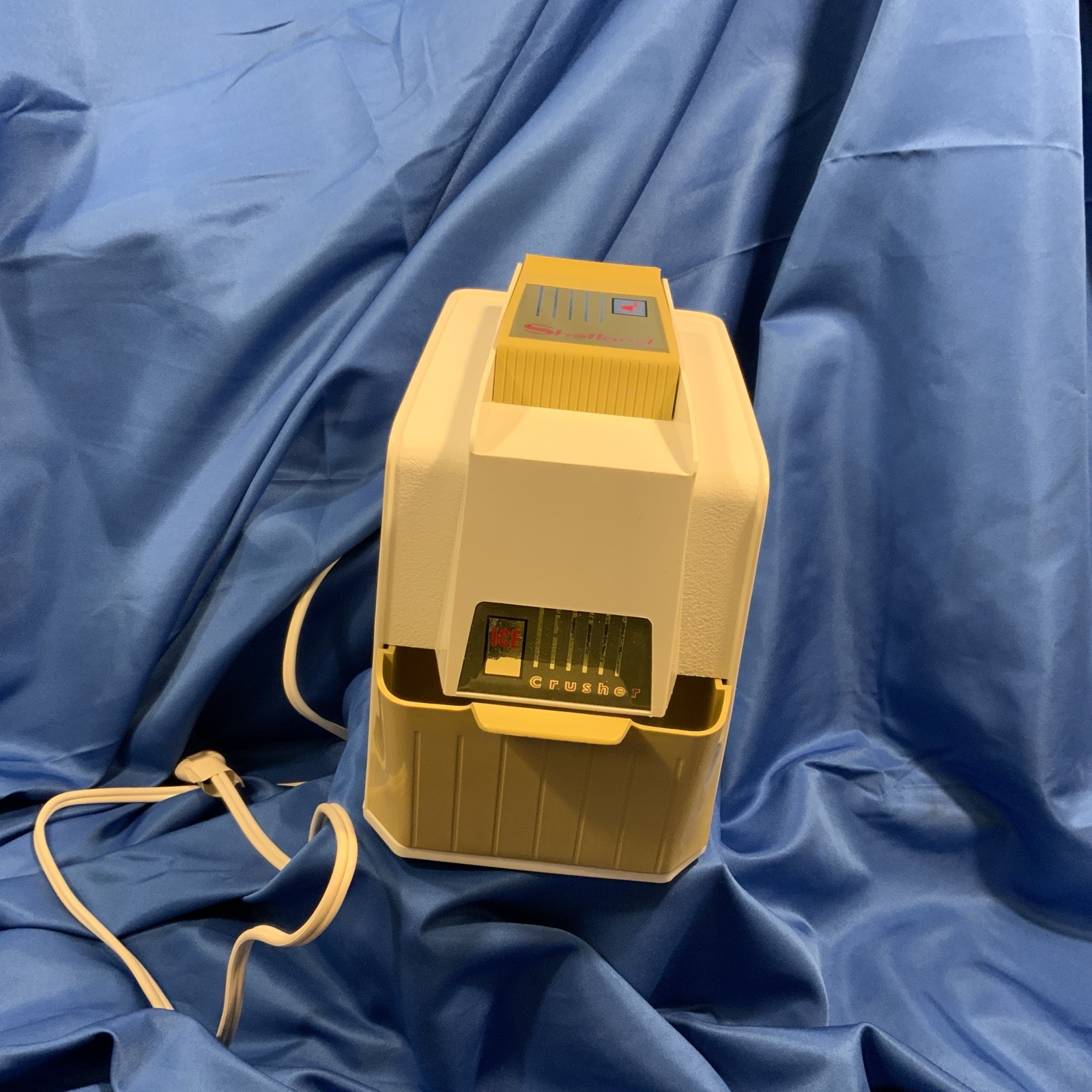 vintage 1960\'s • Shetland MCM ICE CRUSHER Electric tested & working CLEAN