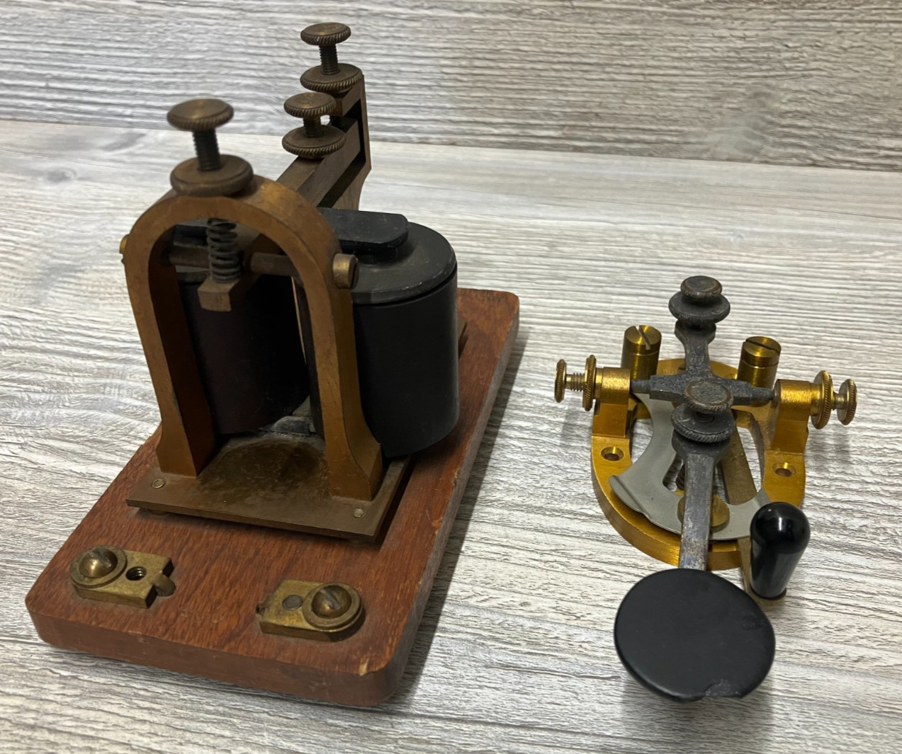Vintage J.H. Bunnell Telegraph Sounder w/ Wood Base & Key - Untested Broken Knob Vintage J.H. Bunnell Telegraph Sounder w/ Wood Base & Key - Untested Broken Knob
