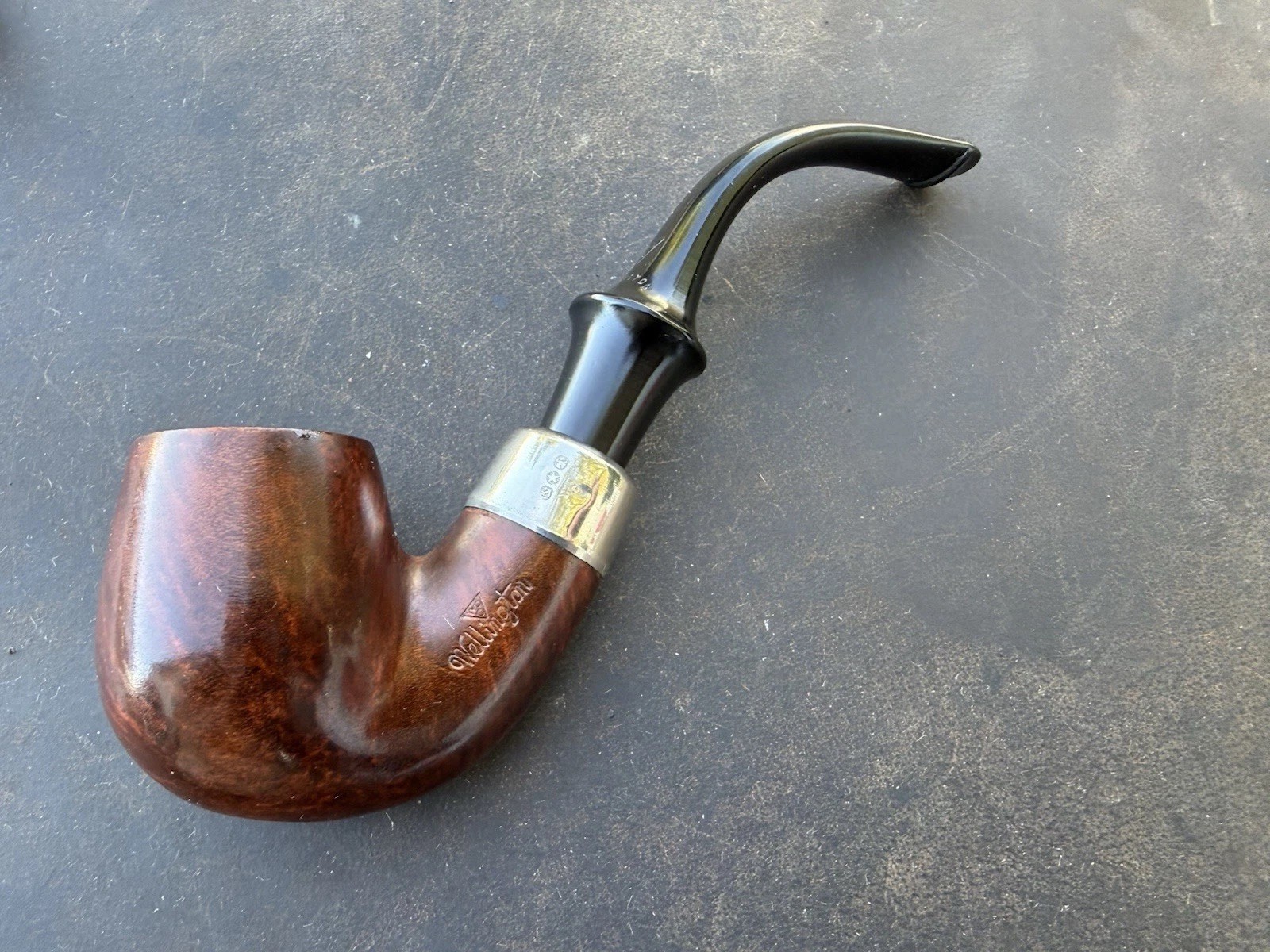 Beautiful Vintage Estate WDC Wellington Pipe. P-LiP