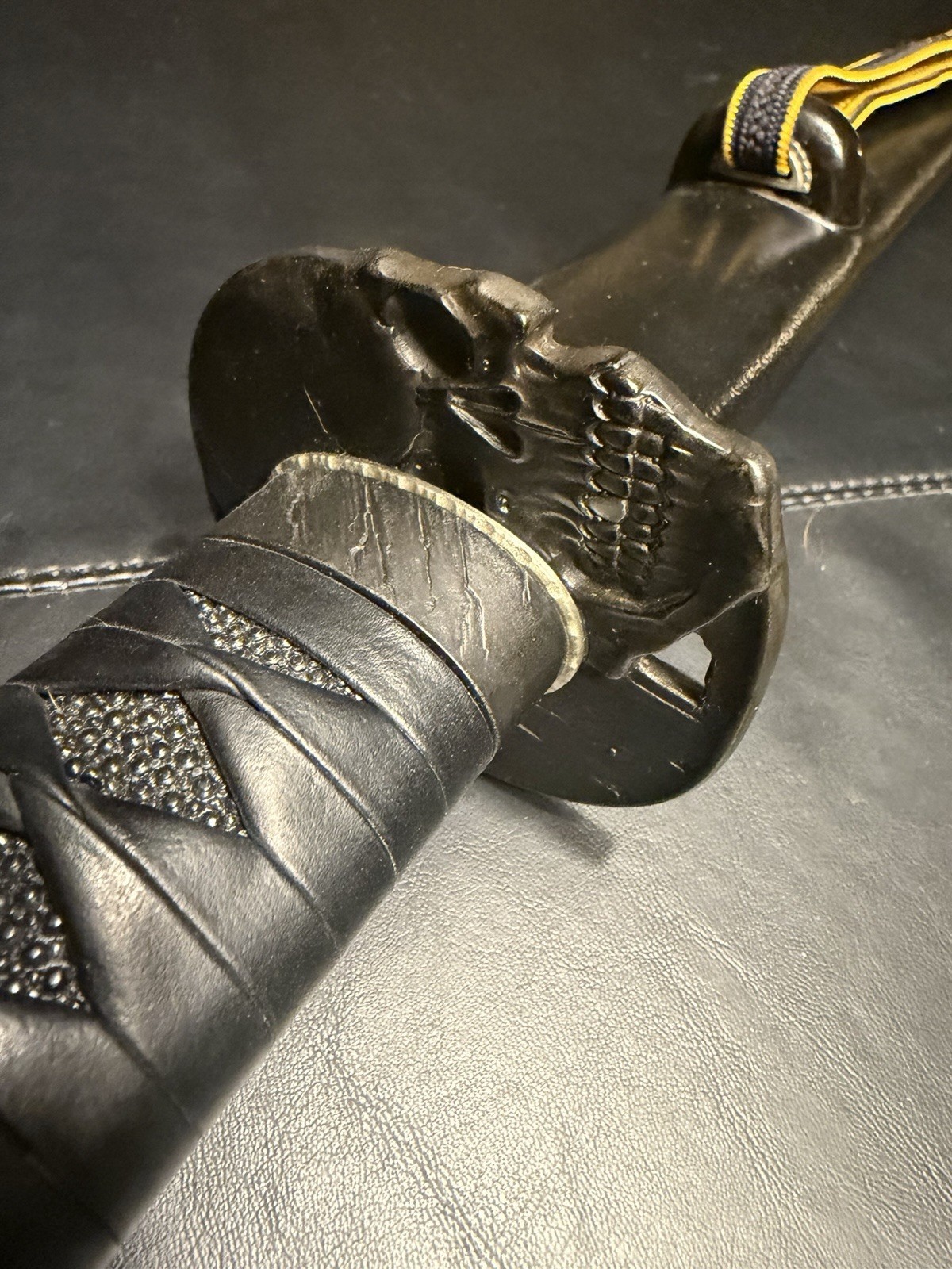 Dragon King Shi Katana Samurai Sword High End Custom Leather Tsuka Ito & Edge Dragon King Shi Katana Samurai Sword High End Custom Leather Tsuka Ito & Edge