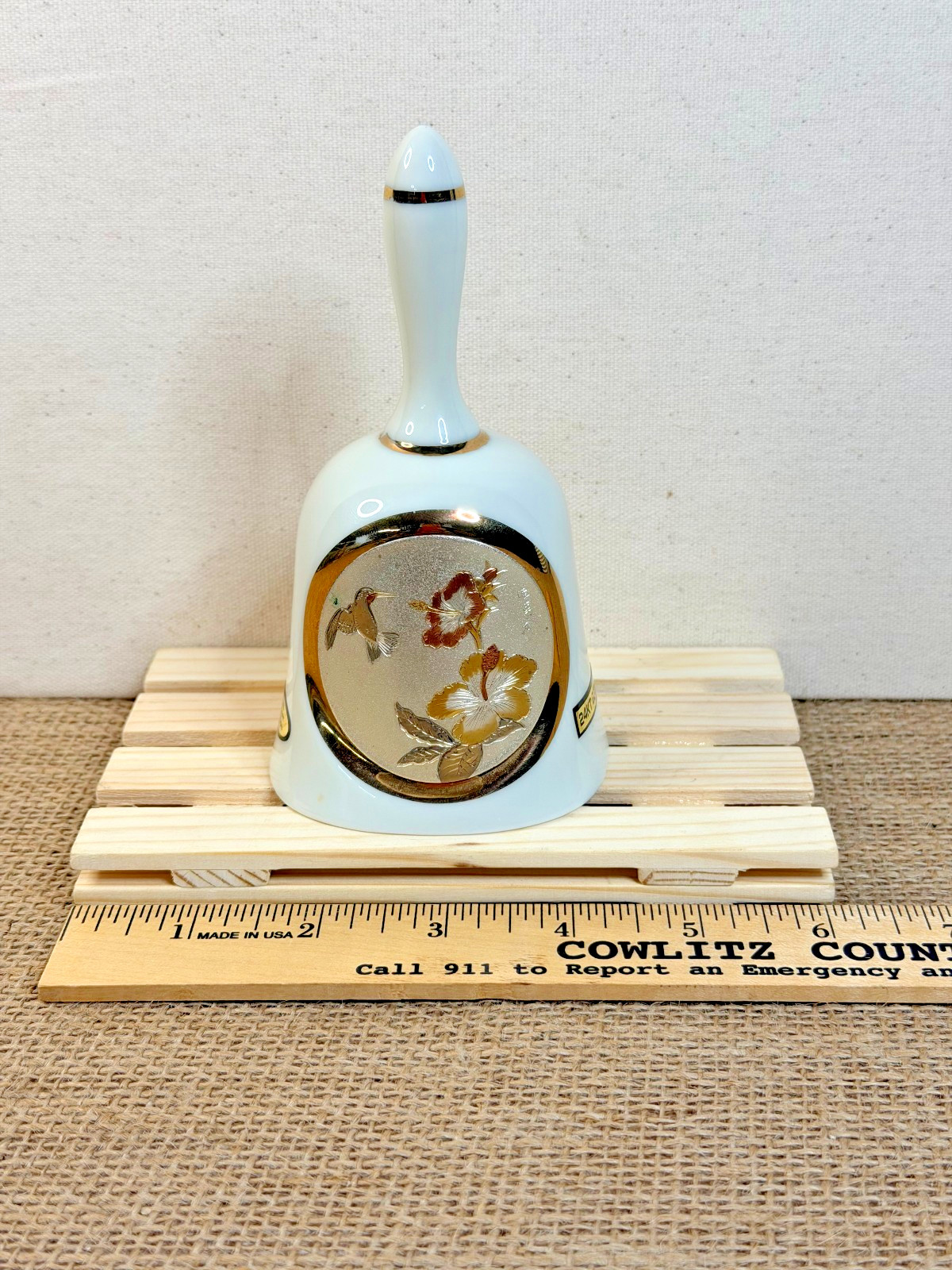 Vintage Dynasty Gallery Chokin Hummingbird Floral Bell Japan 24KT Gold Rim 5.5in
