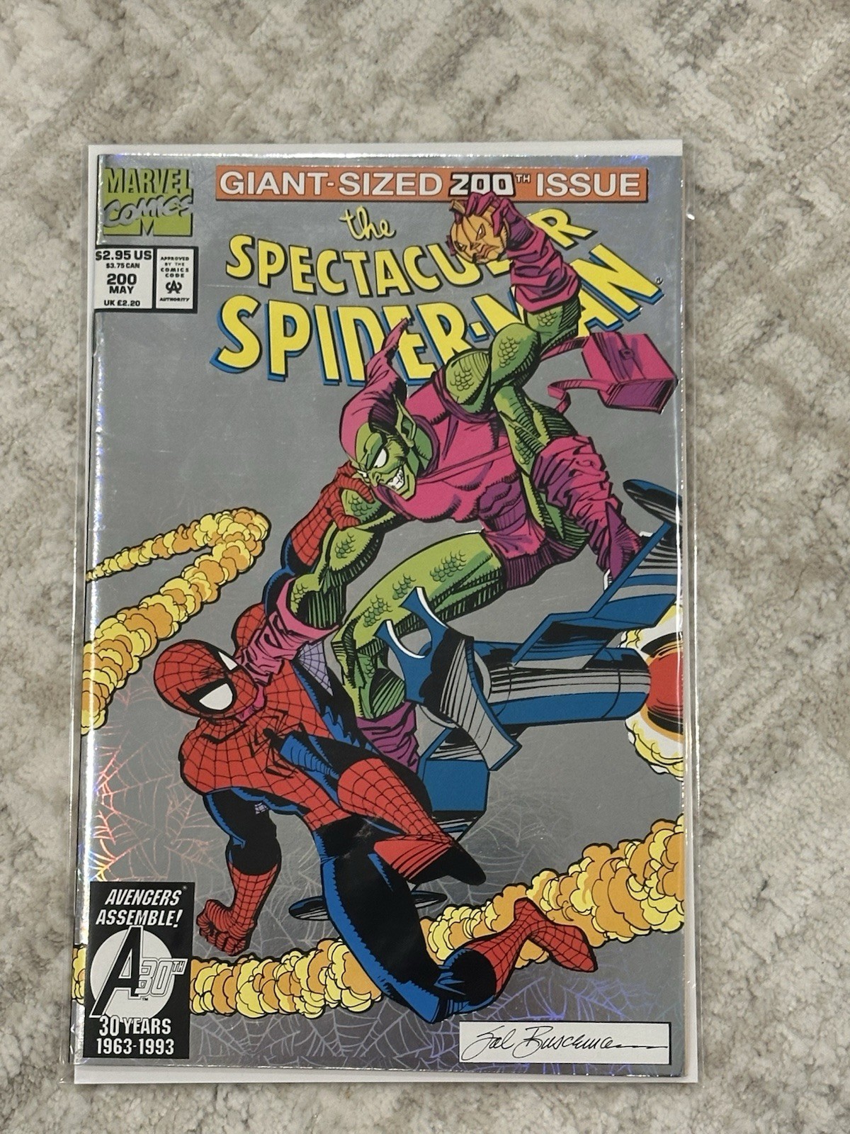 The Spectacular Spider-Man Giant Sized 200th Issue Marvel Comics Foil Cover NM