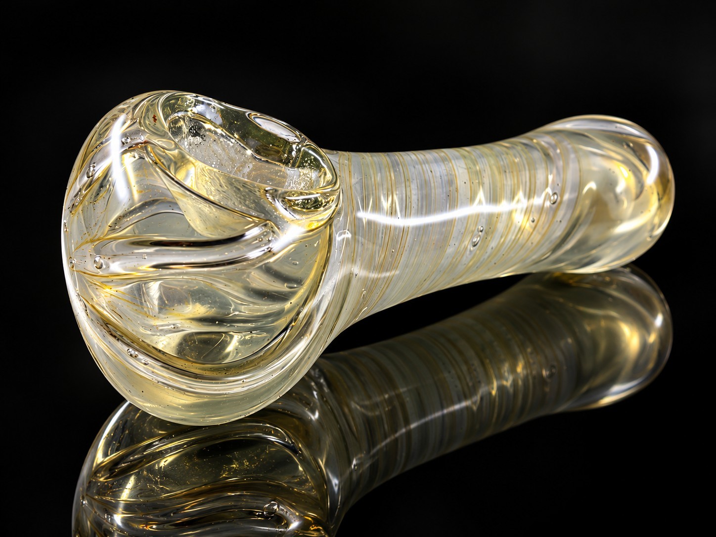 Clear Glass Tobacco Hand Pipe Light Gold Spiral Swirl Design