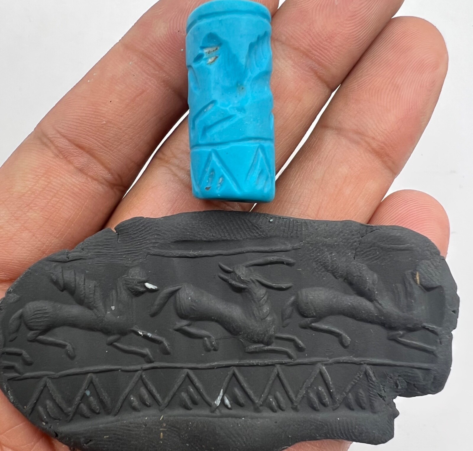Antique Old Rare Beautiful Historical Stories Intaglio Cylinders Seal Bead