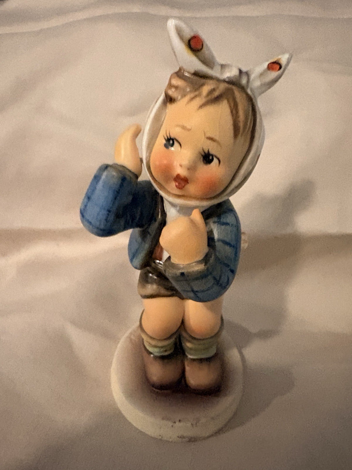 Goebel Hummel #217 “Boy With Toothache” 1951 West Germany 5 5/8 '' Goebel Hummel #217 “Boy With Toothache” 1951 West Germany 5 5/8 ''