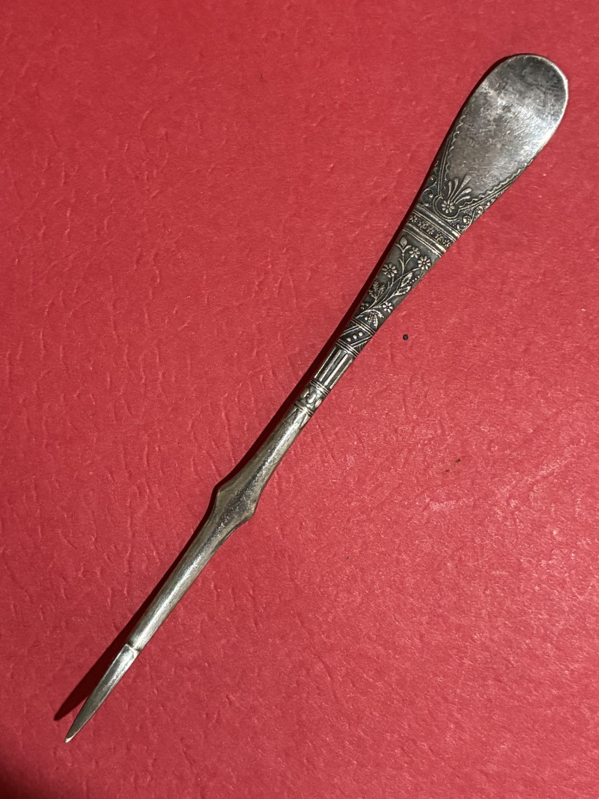 Antique (1878) Rogers & Bro. A1 silverplate nut pick, pattern is Lorne, 4 3/4\ Antique (1878) Rogers & Bro. A1 silverplate nut pick, pattern is Lorne, 4 3/4\