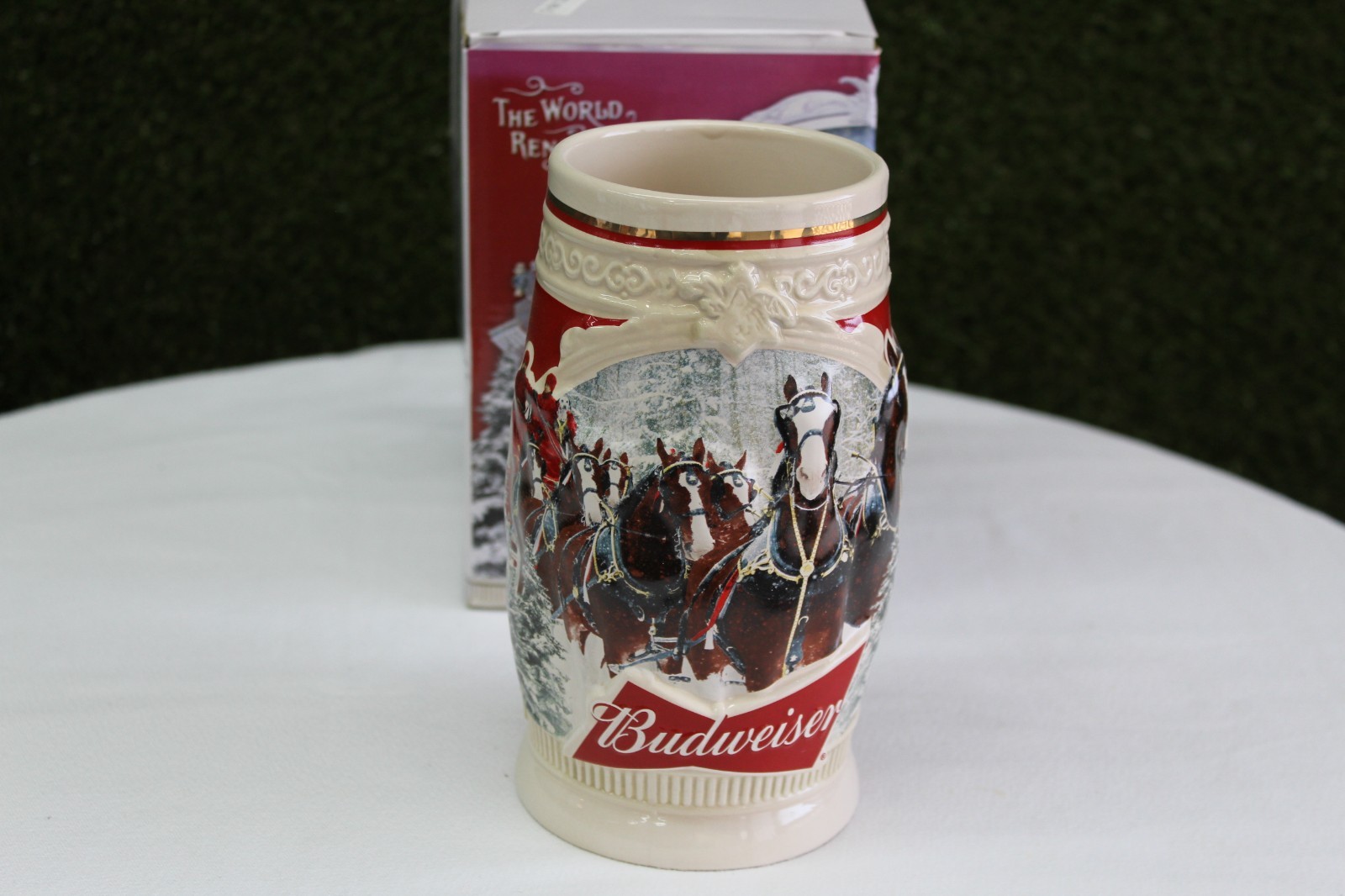 2015 Budweiser Holiday Stein First Snow Season 35th Anniversary NEW NOS Box/COA