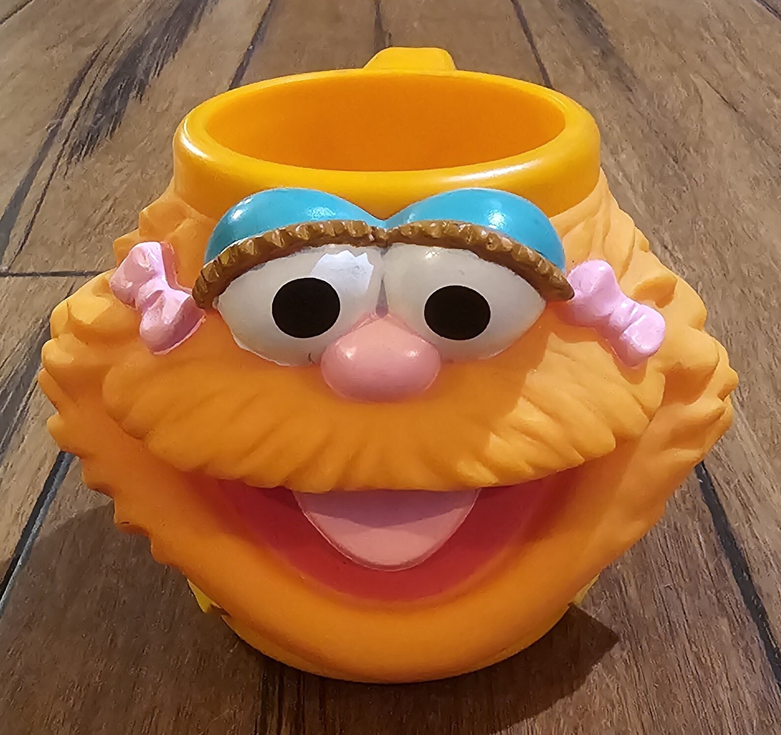 Vintage Sesame Street Zoe 3D Mug Plastic Drink Cup Applause Muppets Henson New