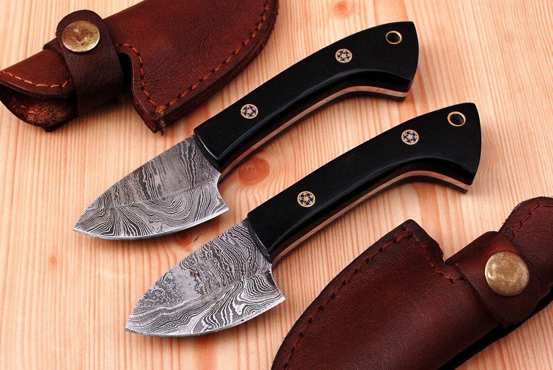2Pcs Handmade Damascus Steel Tracker Skinning Knife Set Curved Ebony Handle EDC 2Pcs Handmade Damascus Steel Tracker Skinning Knife Set Curved Ebony Handle EDC