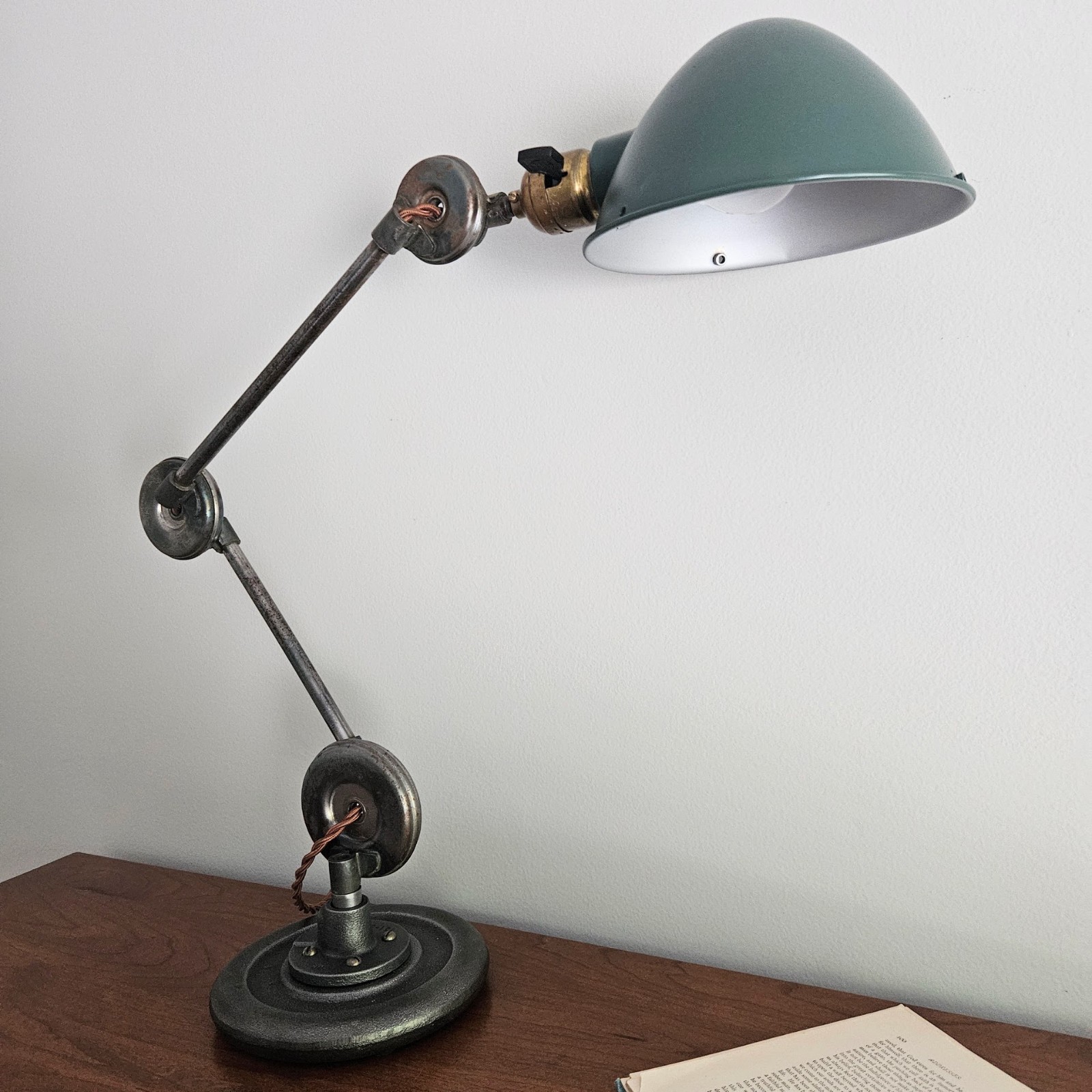Vintage Edon Industrial Desk Lamp. Industrial Lighting Antique Industrial Lamp. Vintage Edon Industrial Desk Lamp. Industrial Lighting Antique Industrial Lamp.