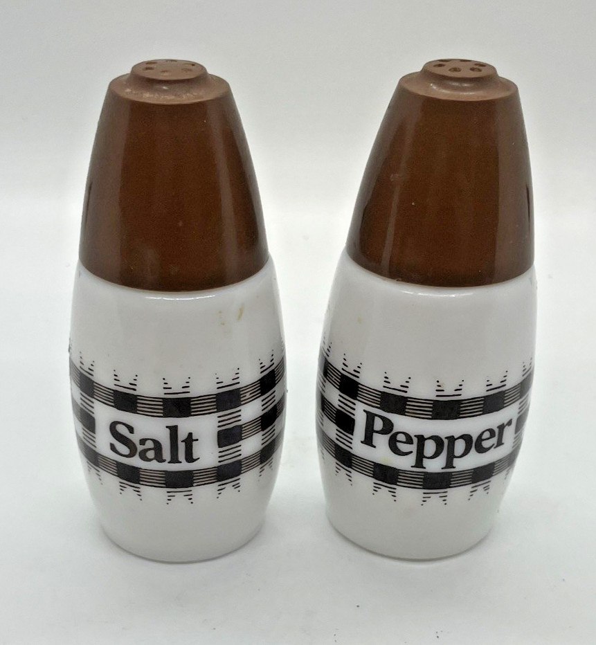 Vtg 1970s Gemco Westinghouse Brown Gingham Plaid Milk Glass Salt & Pepper Shaker Vtg 1970s Gemco Westinghouse Brown Gingham Plaid Milk Glass Salt & Pepper Shaker