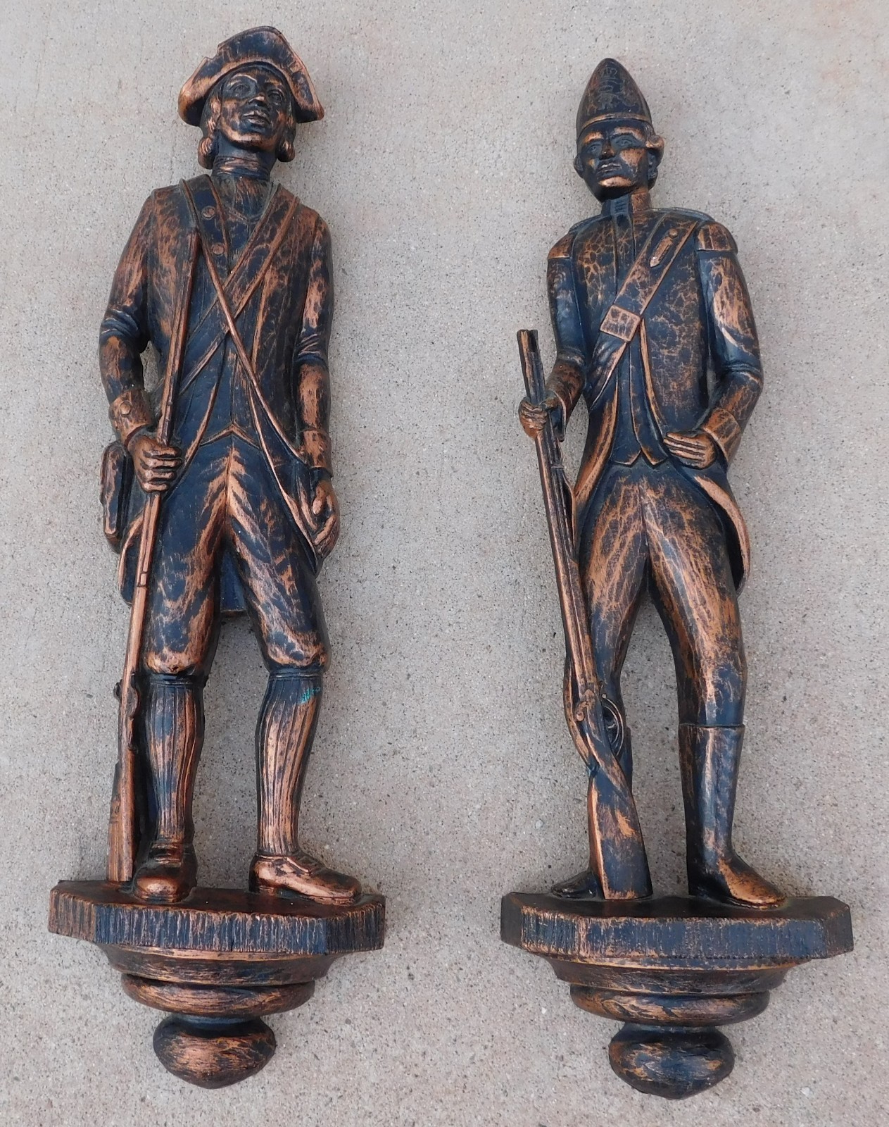 Vintage Colonial Soldier Plaque 7209 7210 Dart IND Syroco Coppercraft Guild Two Vintage Colonial Soldier Plaque 7209 7210 Dart IND Syroco Coppercraft Guild Two