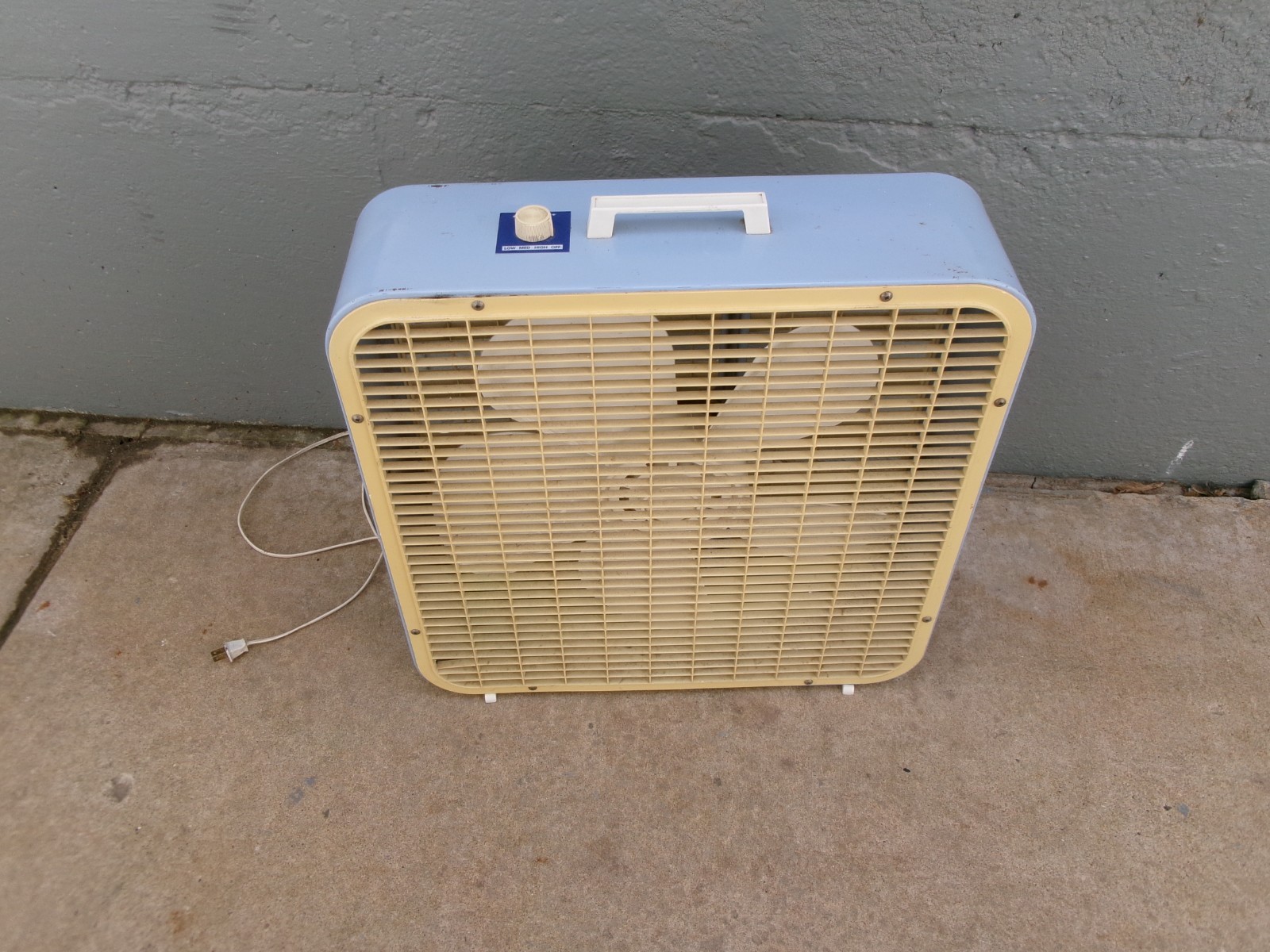 Vintage K-Mart Blue 22\ Vintage K-Mart Blue 22\