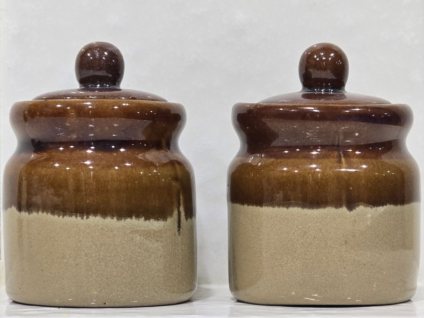 Vintage Armbee Stoneware Condiment Jars Lids Pair Two Tone Brown New Old Stock