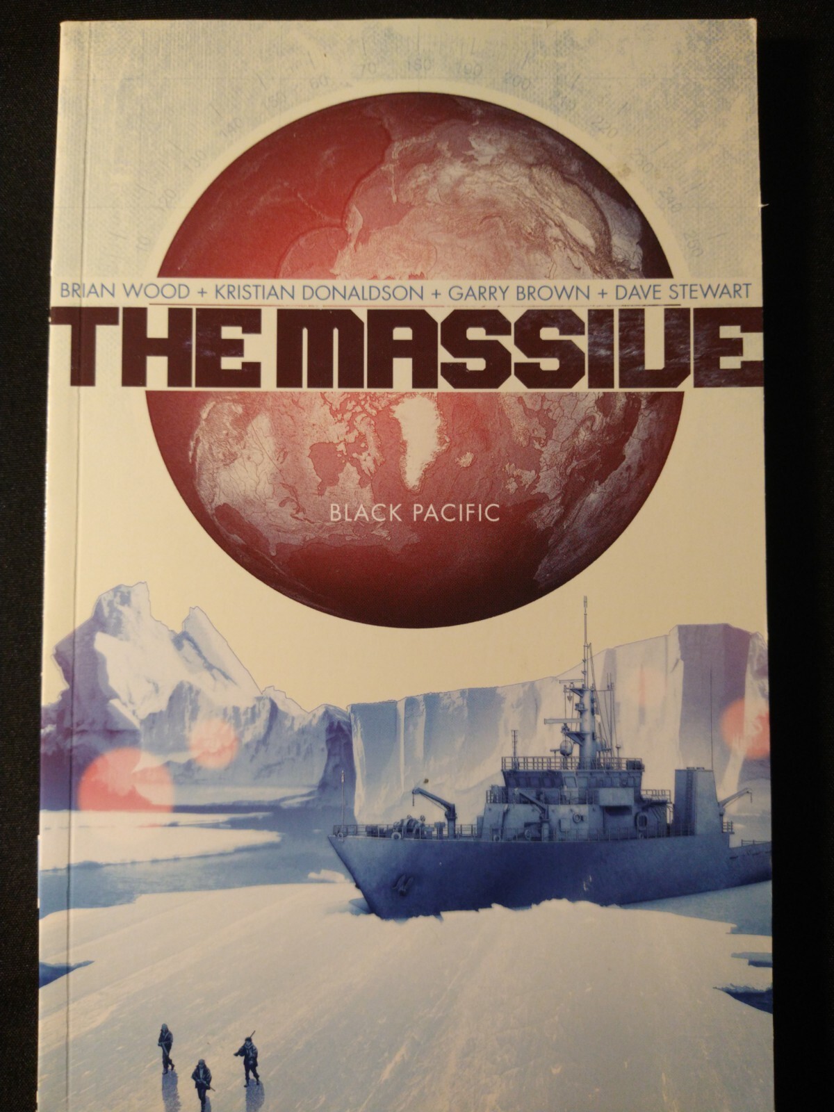 The Massive Vol 1: Black Pacific (Dark Horse Paperback) Brian Wood