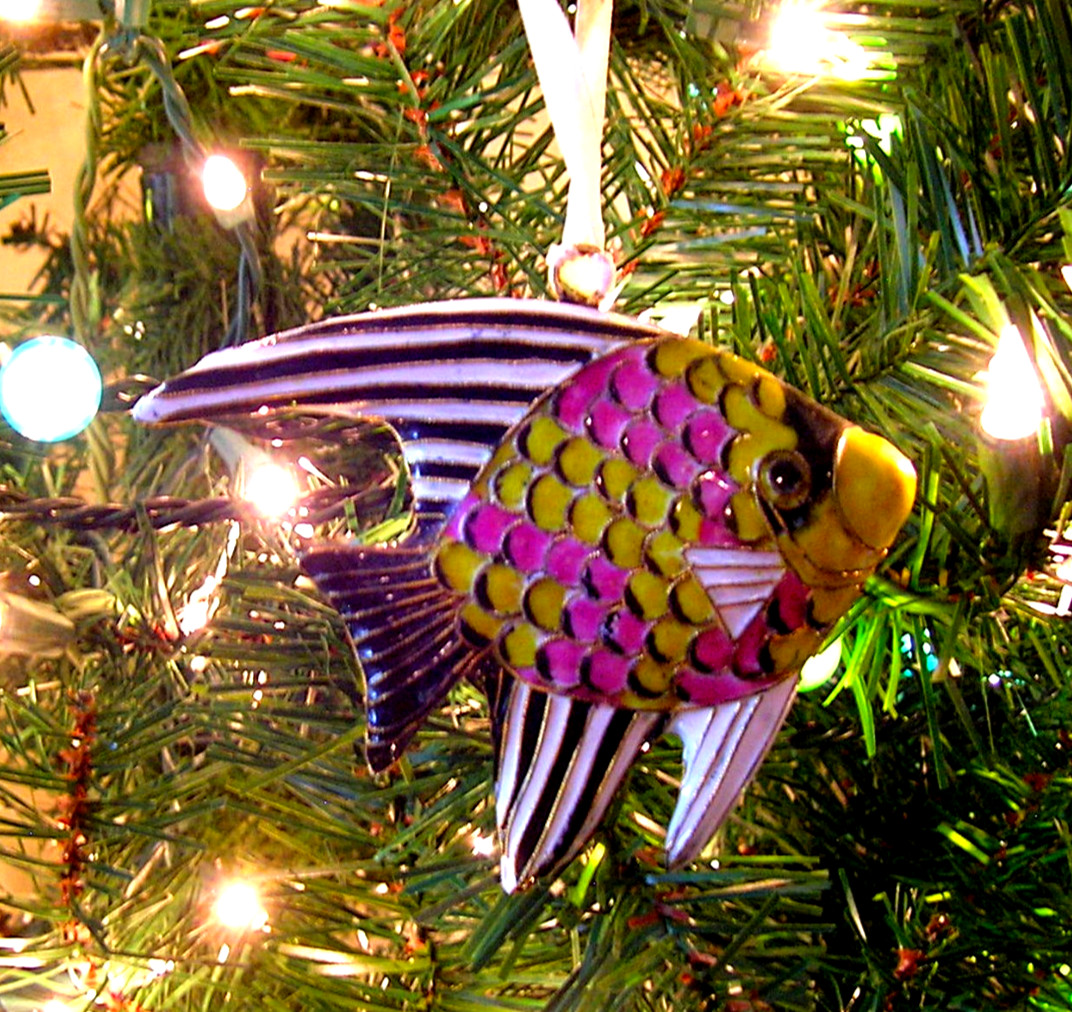 1995 Vtg Dillard’s Jewel Cloisonné Angelfish Coastal Christmas Ornament Nautical 1995 Vtg Dillard’s Jewel Cloisonné Angelfish Coastal Christmas Ornament Nautical