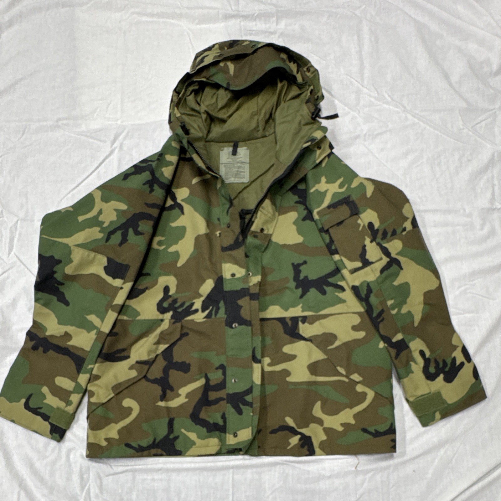 Vtg USGI Gen 1 ECWCS Woodland Camo GoreTex Parka Jacket Unworn Deadstock XL Long Vtg USGI Gen 1 ECWCS Woodland Camo GoreTex Parka Jacket Unworn Deadstock XL Long