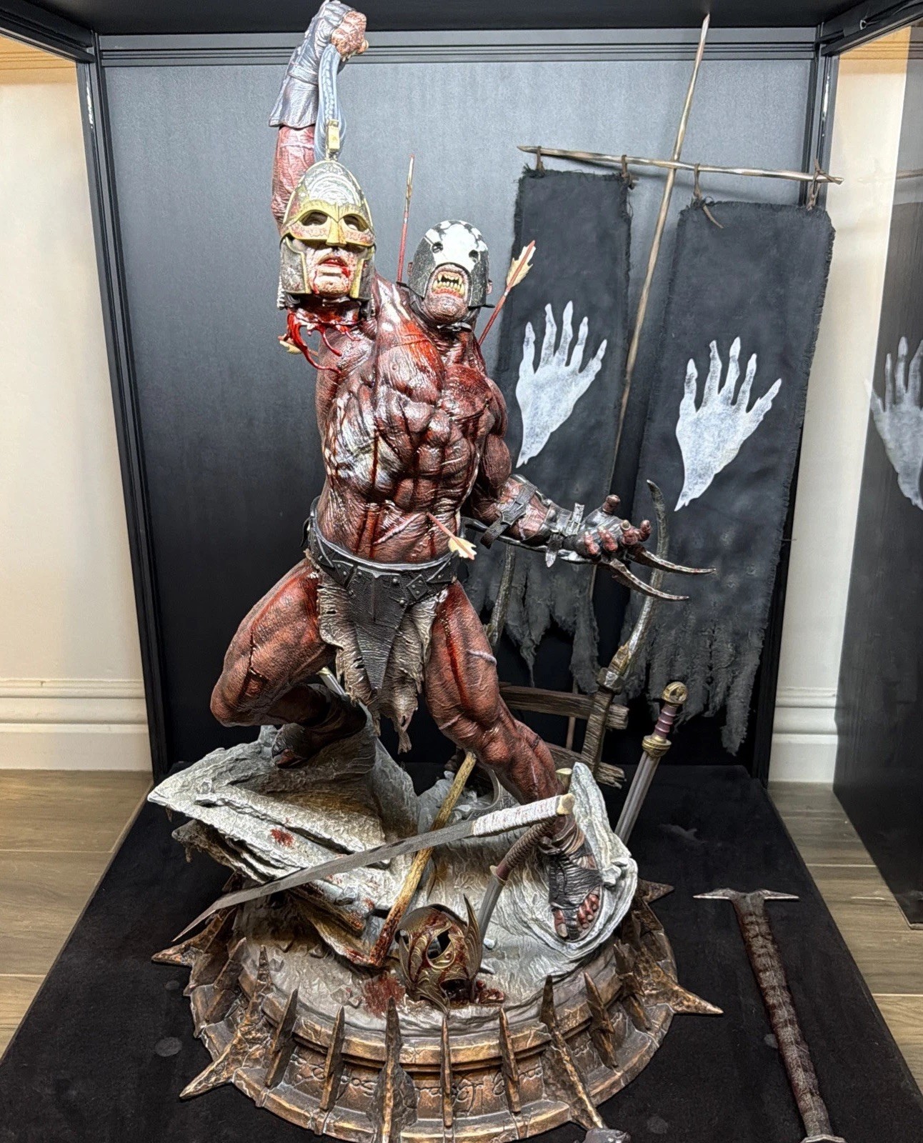 Prime 1 Studio Lord Of The Rings Uruk-hai Berserker Deluxe Version Prime 1 Studio Lord Of The Rings Uruk-hai Berserker Deluxe Version