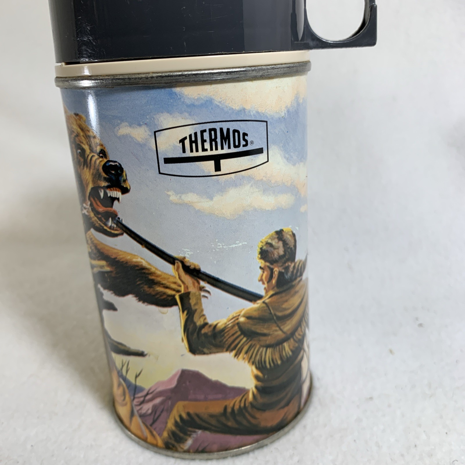 Vintage 1965 Daniel Boone Fess Parker Metal Lunchbox Thermos Bottle (nice)
