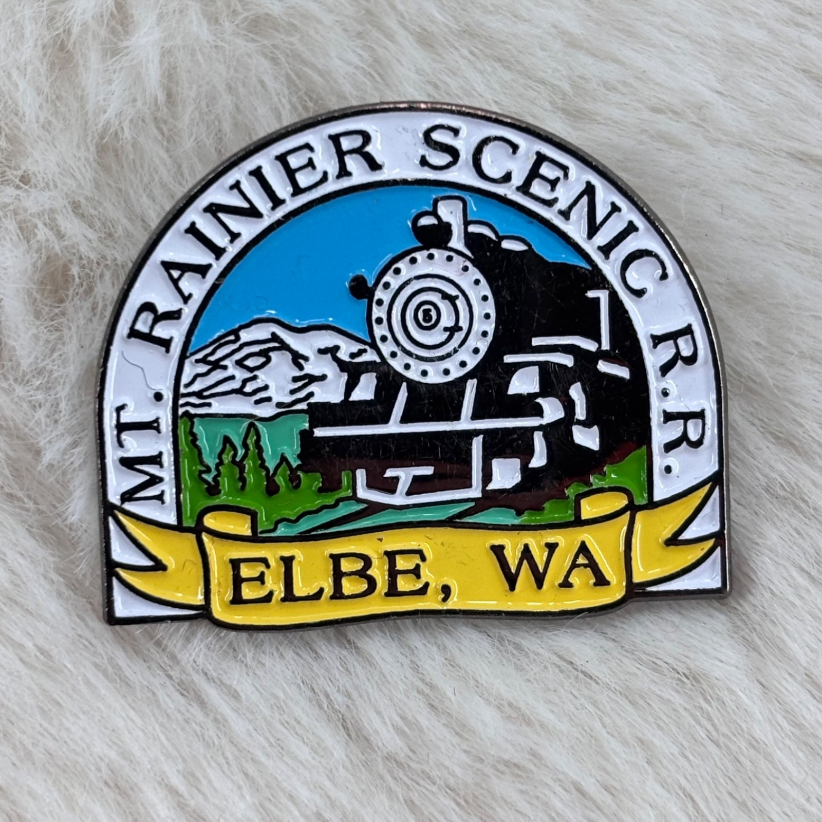 Vtg Mt Rainier Scenic Railroad Train Elbe Washington Souvenir Enamel Lapel Pin Vtg Mt Rainier Scenic Railroad Train Elbe Washington Souvenir Enamel Lapel Pin