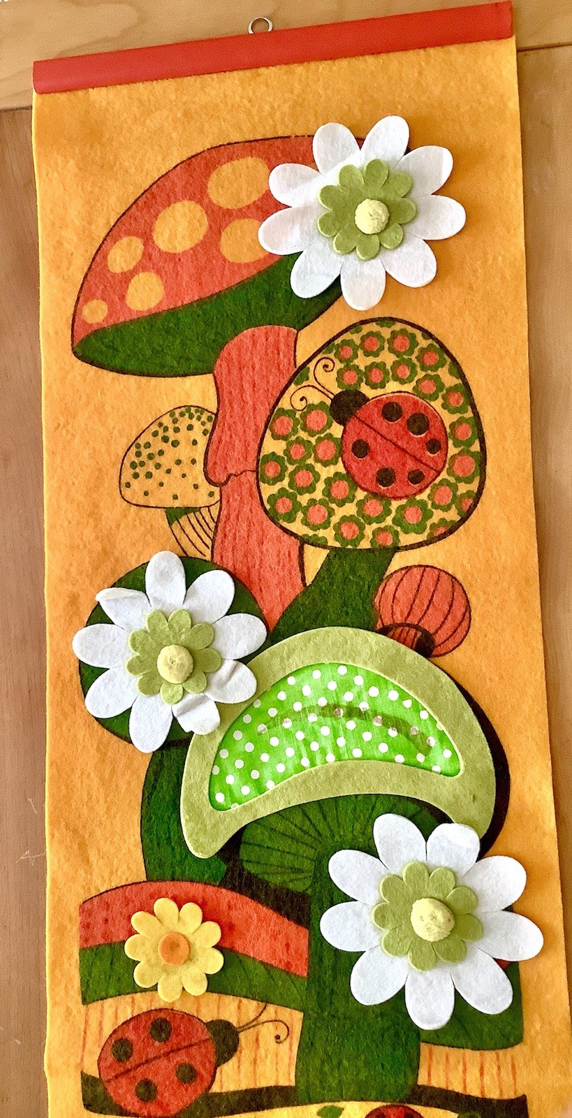 Vintage 70s MUSHRooM WaLL HanGinG FLOWeR LADYBuG McM GROOVY ReTRo DecoR CaLenDaR
