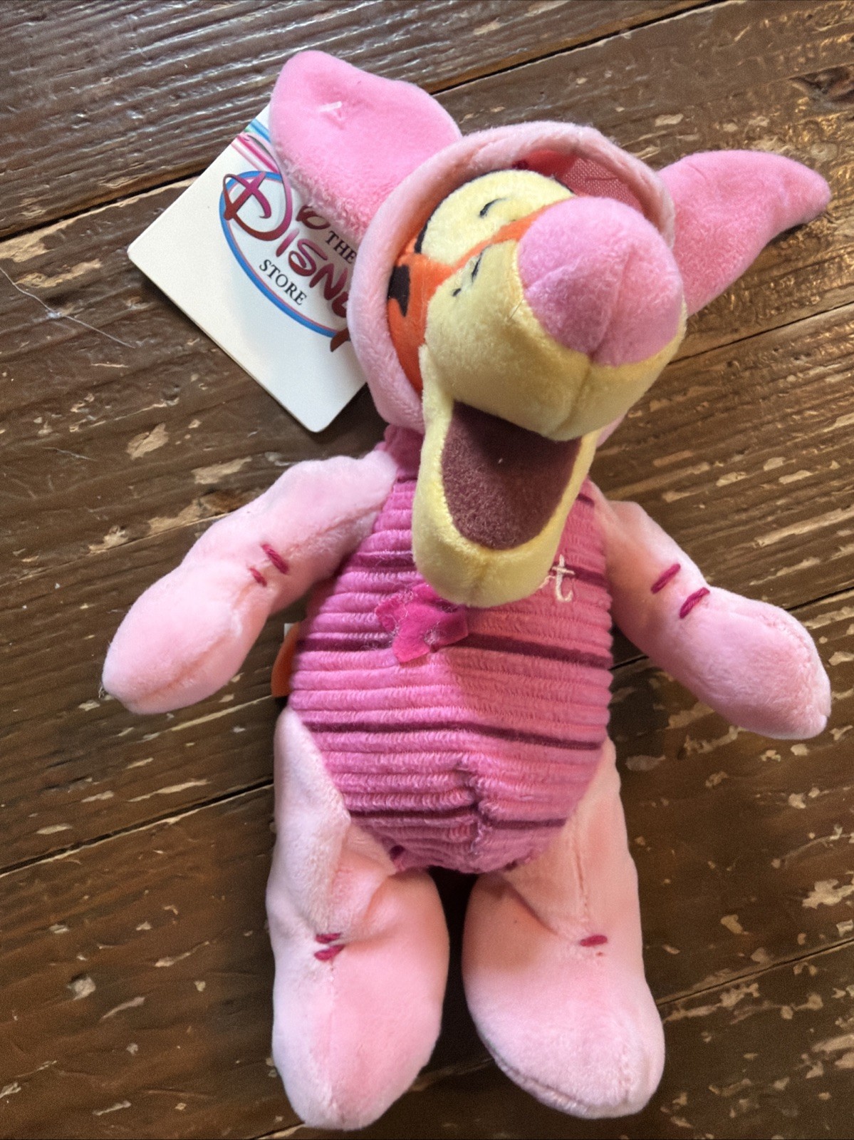 Vtg Disney Store NWT tigger as piglet 6\ Vtg Disney Store NWT tigger as piglet 6\