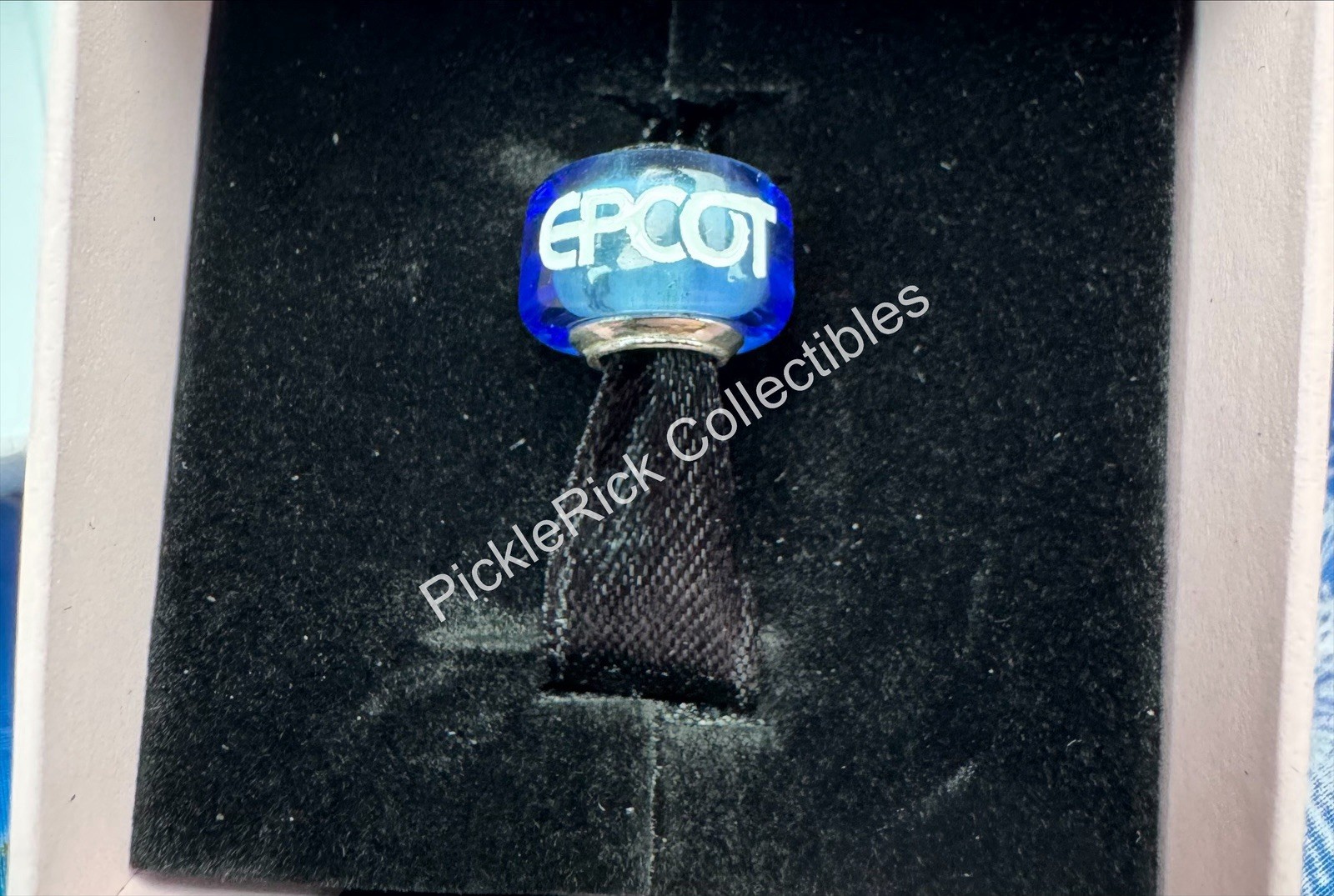 Disney Parks Pandora Charm 2026 Epcot Glass Charm New In Box