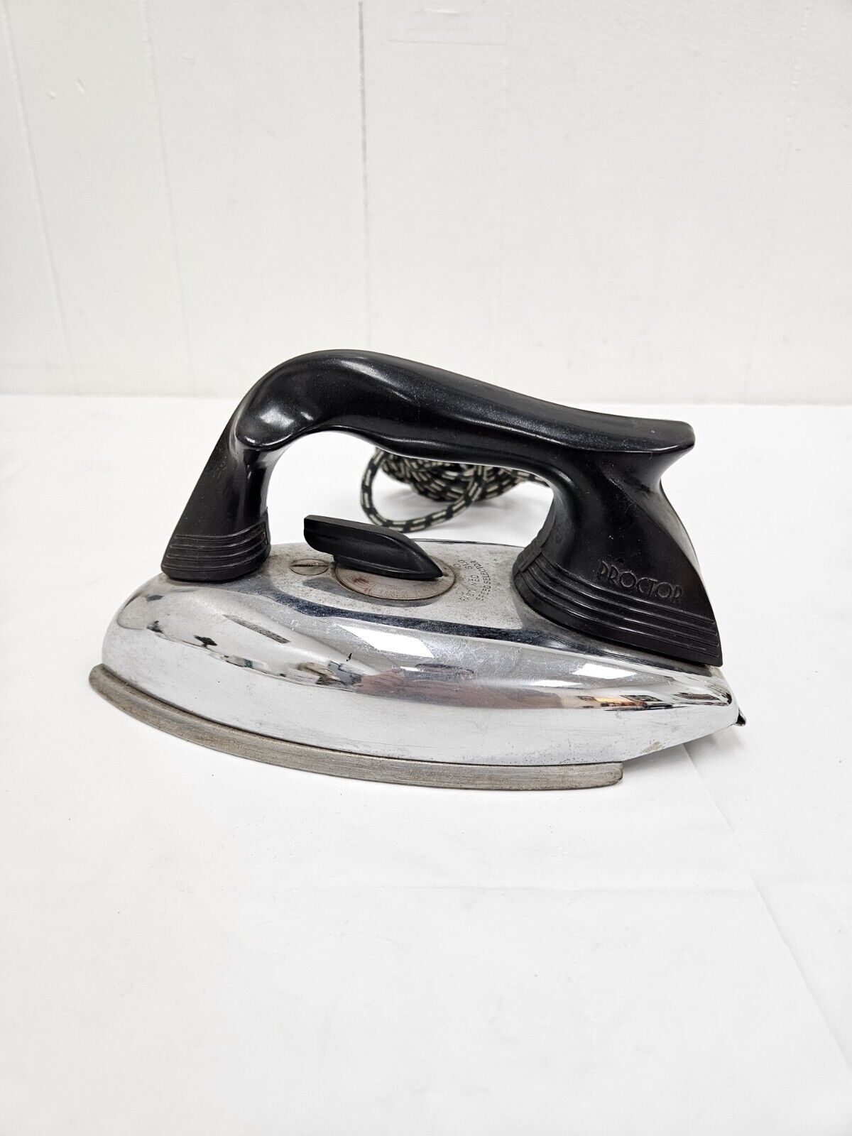 Vintage Proctor Electric Champion Dry Iron #975A