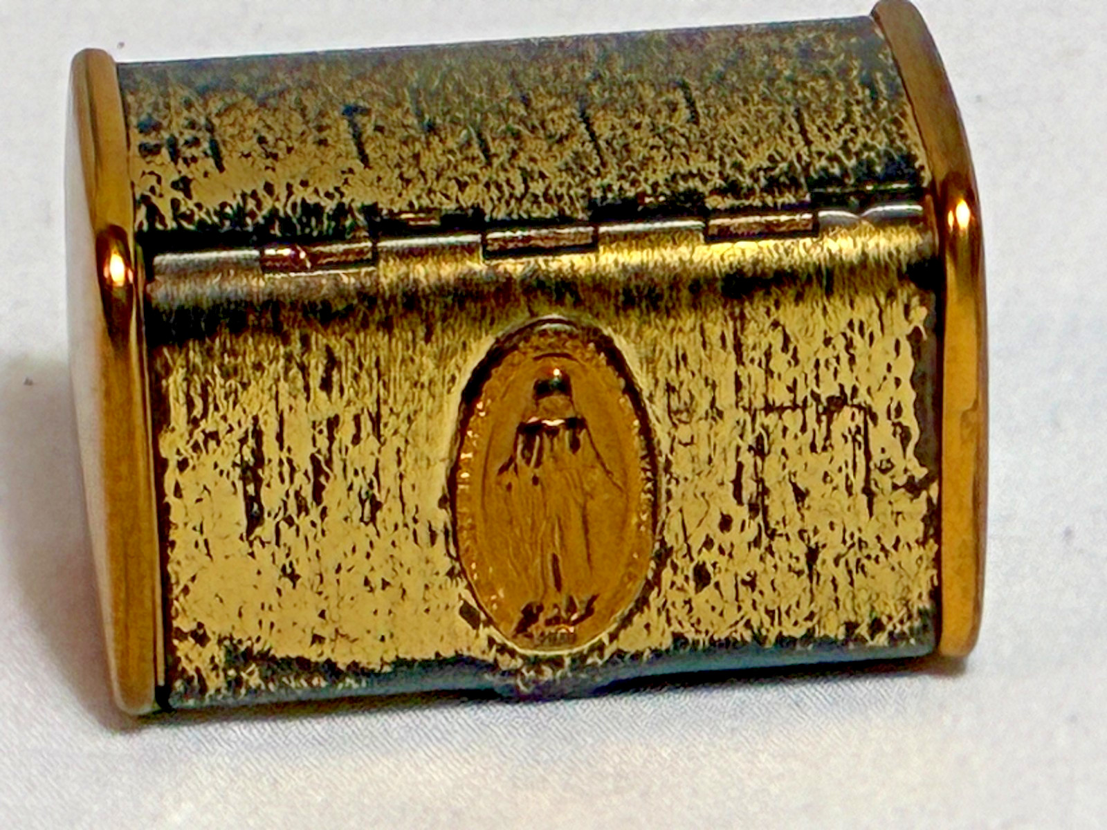 Vintage metal Miraculous Metal religious rosary box