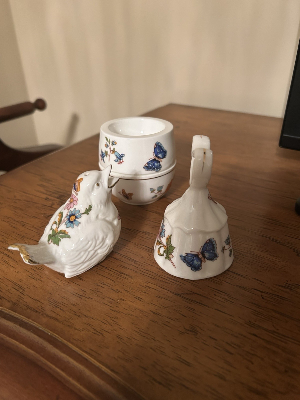 Aynsley England Cottage Garden Pattern Aynsley England Cottage Garden Pattern