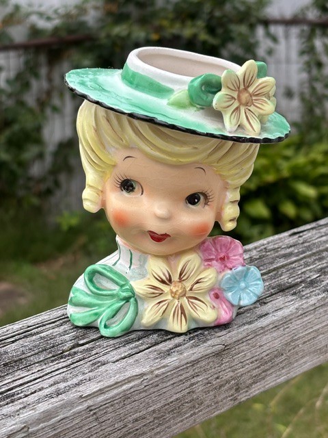 Vintage Nippon Japan MCM Blonde Lady Girl In Hat W/ Flowers Head Vase