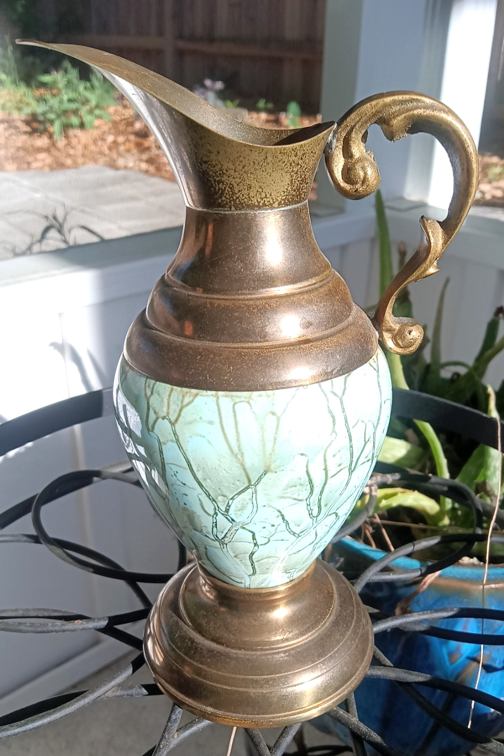 VTG J Kruft Delft Holland Brass & Marbled Green Serving Pitcher Vase Ornate 6