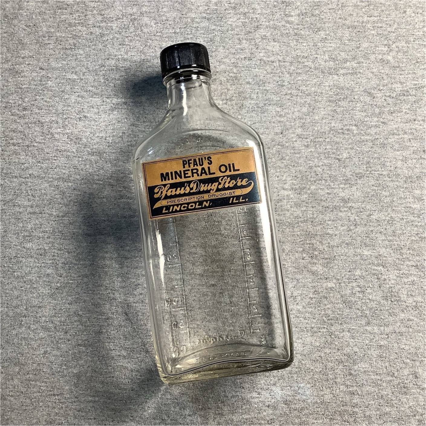 Vintage 1936 Pfaus Drug Store Lincoln IL Mineral Oil Glass Bottle Owens Illinois