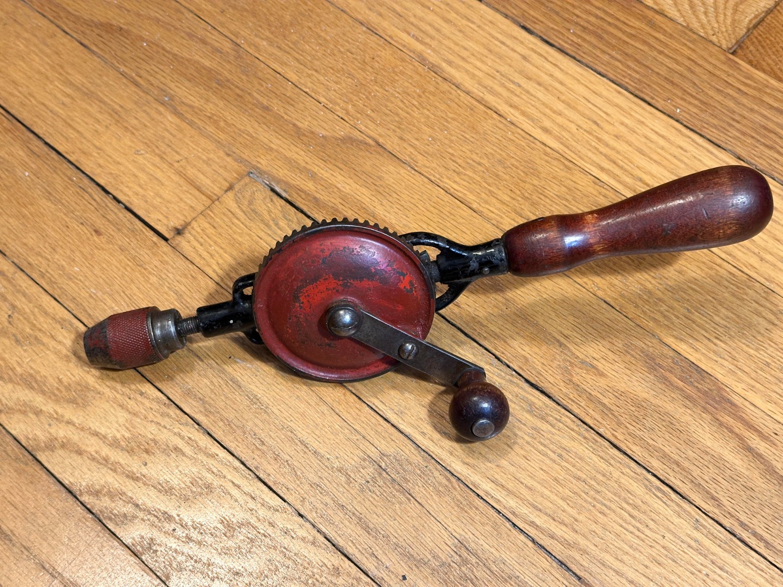 Vintage Millers Falls No. 77 eggbeater hand drill.  made in the USA
