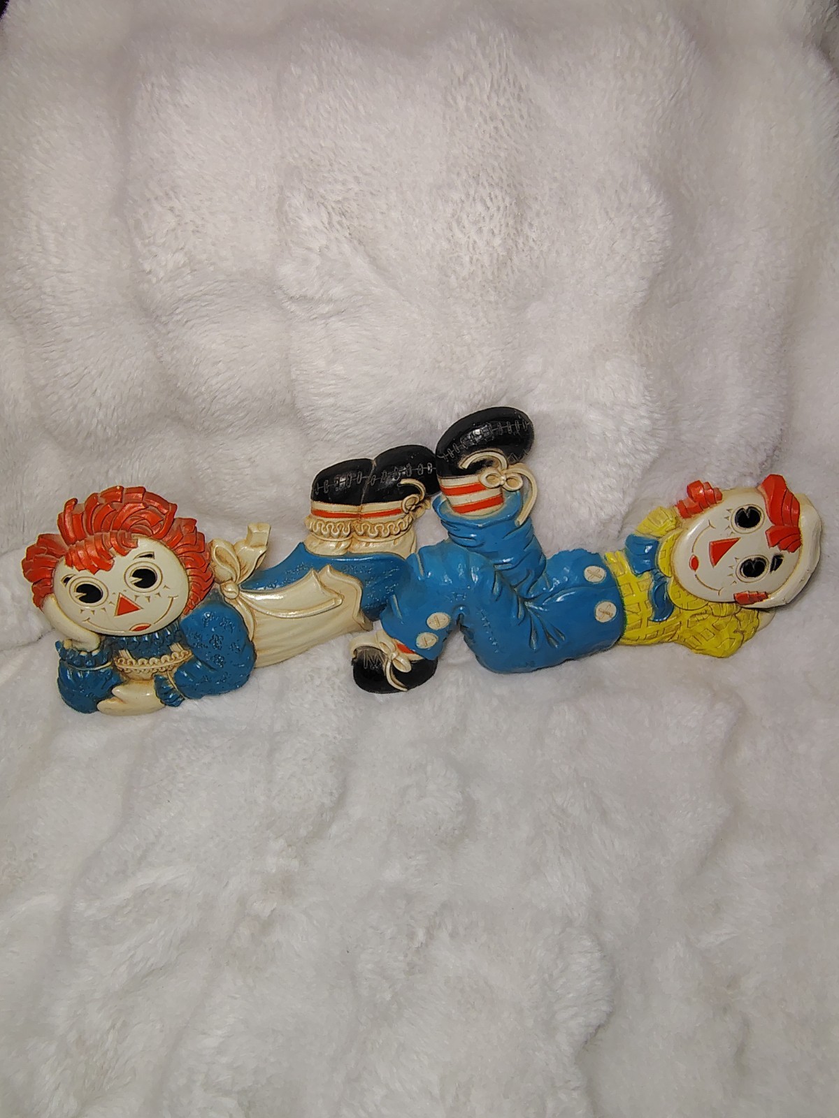 Vintage 1977 Pair Raggedy Ann & Andy Plastic Laying Wall Plaques Bobbs Merrill Vintage 1977 Pair Raggedy Ann & Andy Plastic Laying Wall Plaques Bobbs Merrill